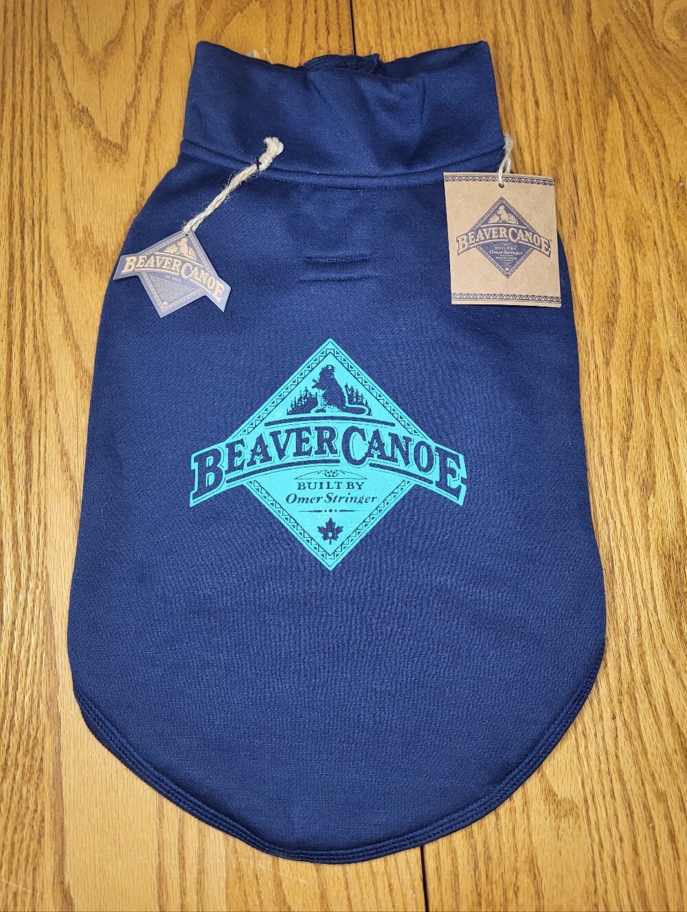 ✨️NEW Beaver Canoe Dog Sweater LG